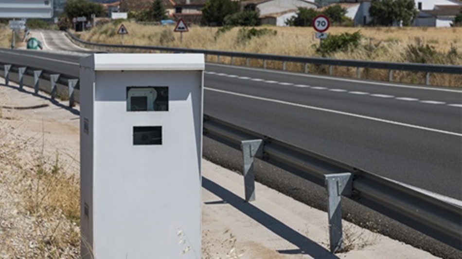Radar para control de la velocidad en carretera