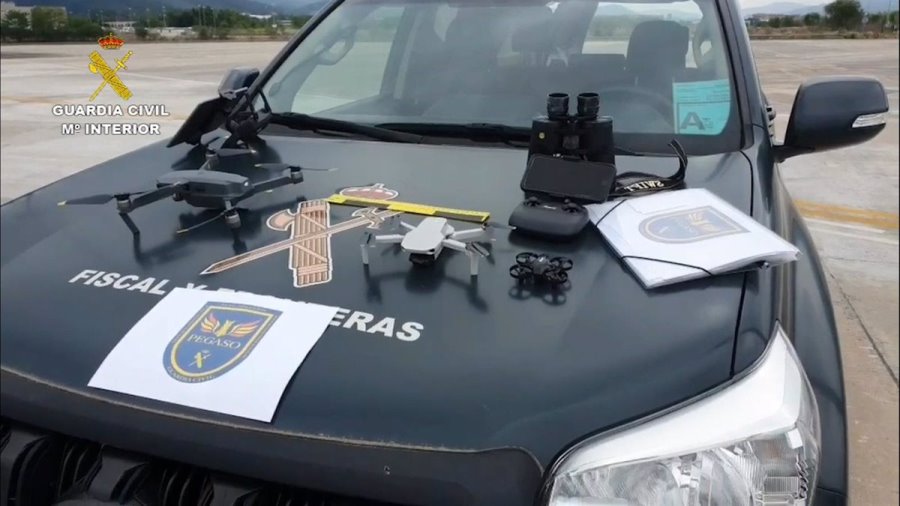 Los equipos PEGASO son una iniciativa pionera a nivel mundial, en tanto en cuanto hoy por hoy constituyen las únicas unidades policiales creadas ad hoc para el control policial de la aviación ligera y los drones