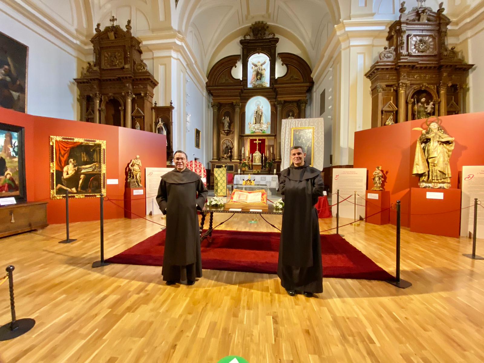 Foto 5 - El Provincial de los Carmelitas Descalzos muestra su interés por la ruta de peregrinación...