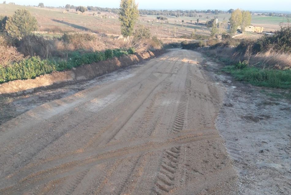 Foto 2 - Arreglo de caminos de concentración parcelaria en Vitigudino y Majuges