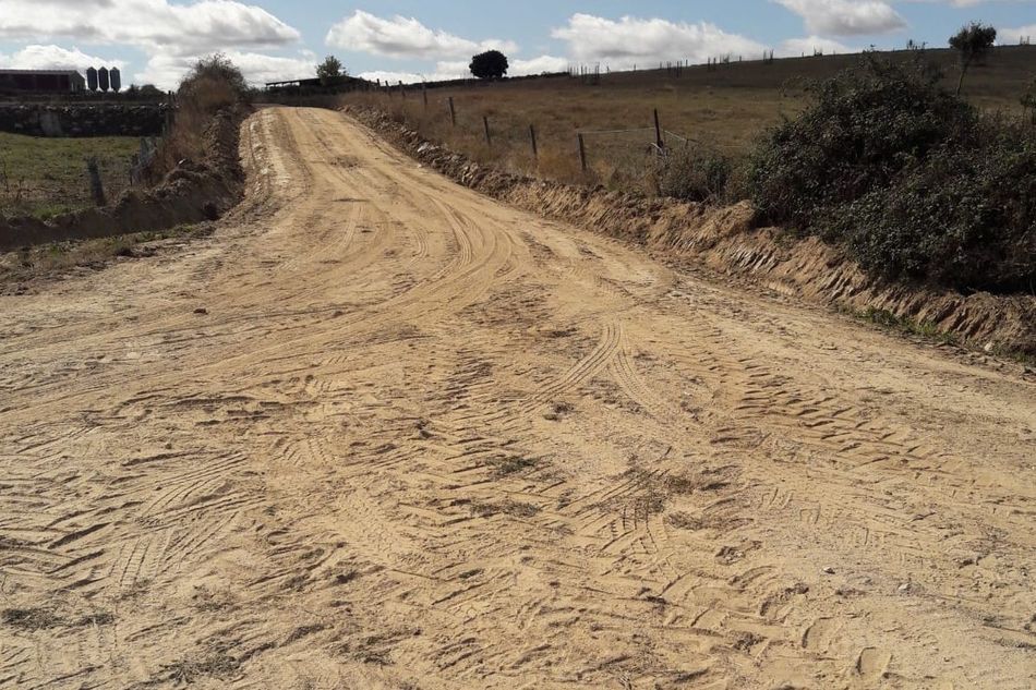Foto 3 - Arreglo de caminos de concentración parcelaria en Vitigudino y Majuges