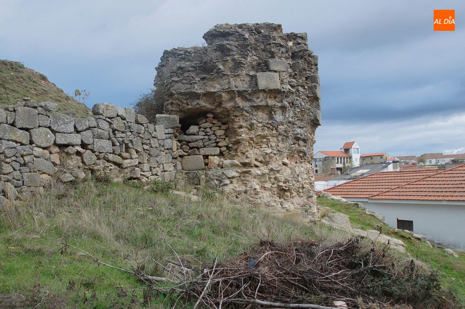 Foto 2 - El castillo de Cerralbo, un monumento que languidece a la espera de su recuperación  