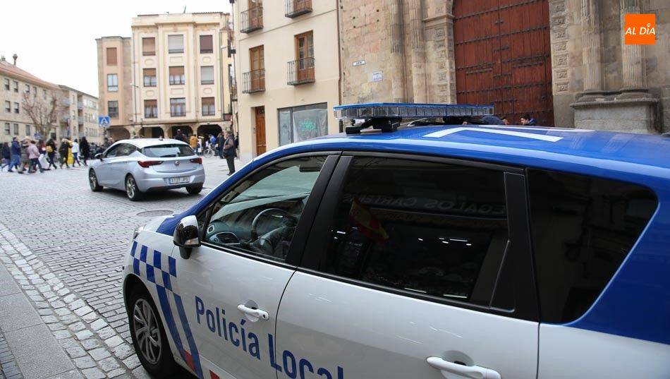 La Policía Local de Salamanca efectúa controles de cuarentena en los domicilios de los positivos