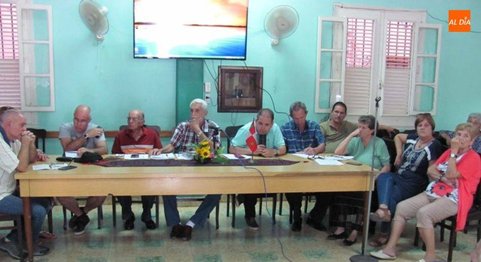 Dirigentes del Club Villarino en La Habana en una de sus actividades