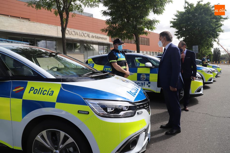 Foto 3 - La Policía Local mejora sus equipamientos con 30 nuevos vehículos