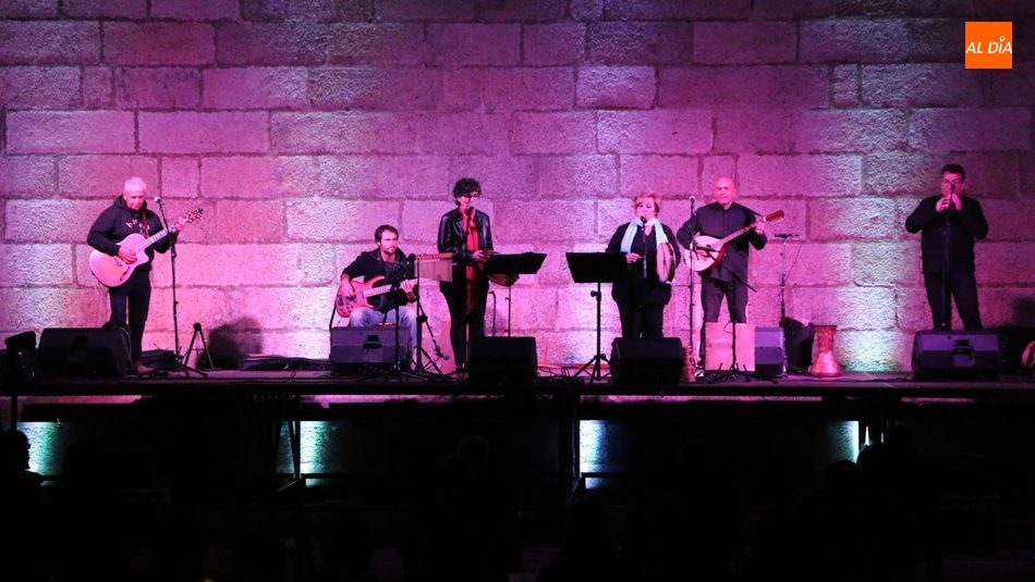 El grupo Baleo en una de sus actuaciones en 2020 incluida en el programa Noches de Cultura / CORRAL