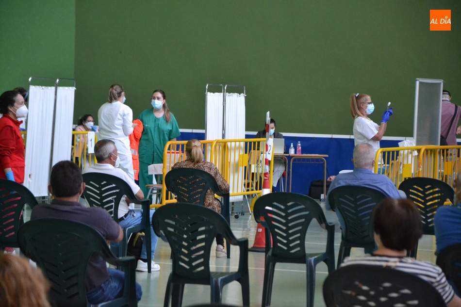 Foto 3 - Semana grande en la lucha contra el coronavirus con hasta 3 sesiones masivas de vacunación  