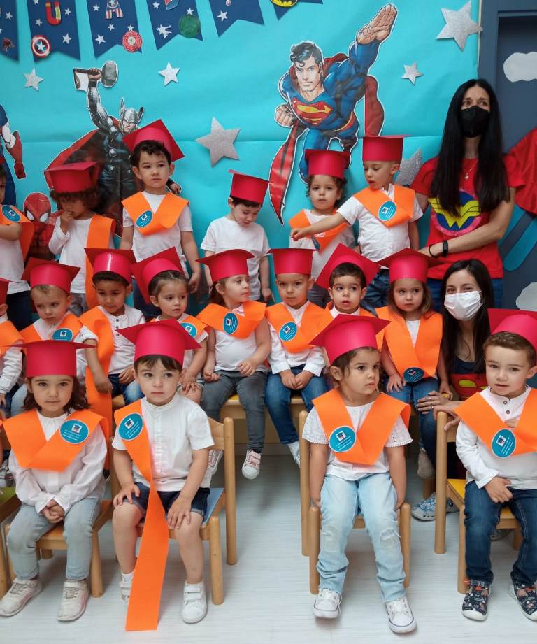 Foto 2 - Los ‘Superhéroes’ de la Escuela Infantil festejan su graduación  