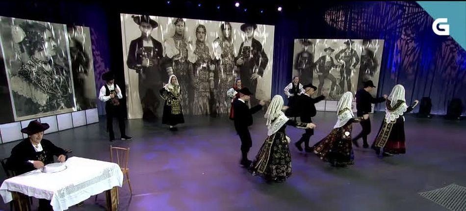 Foto 3 - El Grupo de Coros y Danzas Montaraces y Charros de Salamanca actúa en la TVG