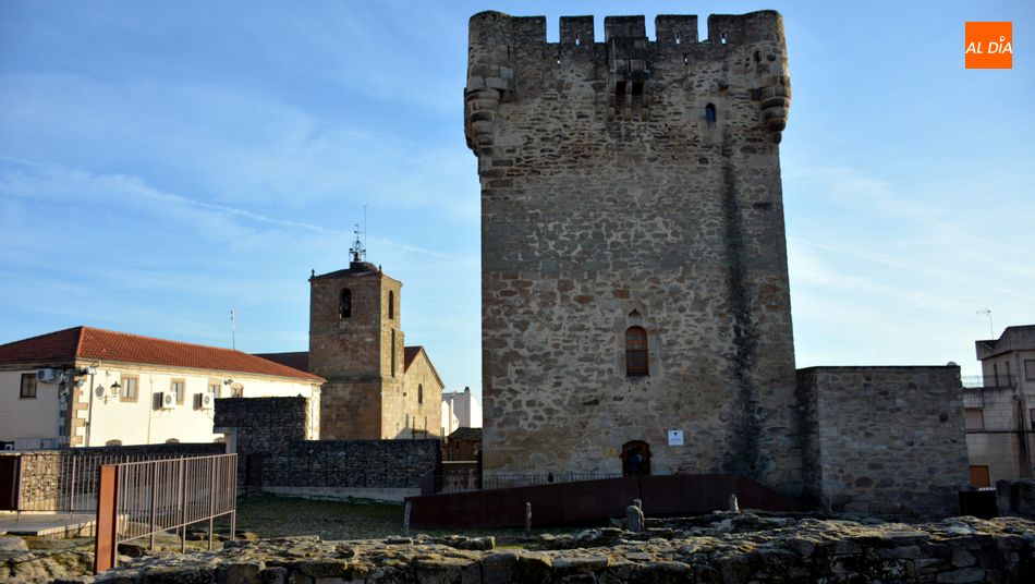 La torre del siglo XV acoge la Casa del parque de Arribes en Sobradillo / E. Corredera