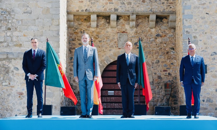 Los jefes de Estado y de Gobierno de España y Portugal en el Castillo de Elvas. Foto de la Casa Real