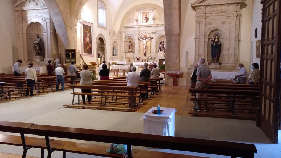 Foto 5 - Primer día de celebración eucarística en Aldearrubia