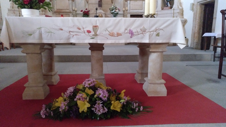 Foto 4 - Primer día de celebración eucarística en Aldearrubia