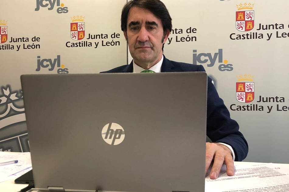 Suárez-Quiñones participa en la reunión por videoconferencia con el sector de la construcción