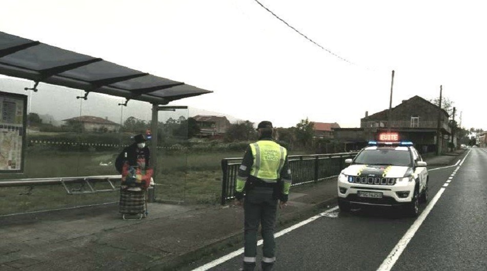 Control de la Guardia Civil en Pontevedra con motivo del estado de alarma | EP