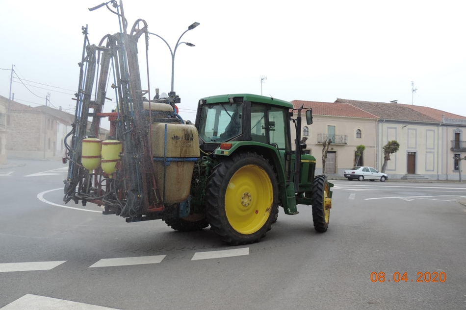 Foto 2 - Vuelven a desinfectar las calles de Aldearrubia
