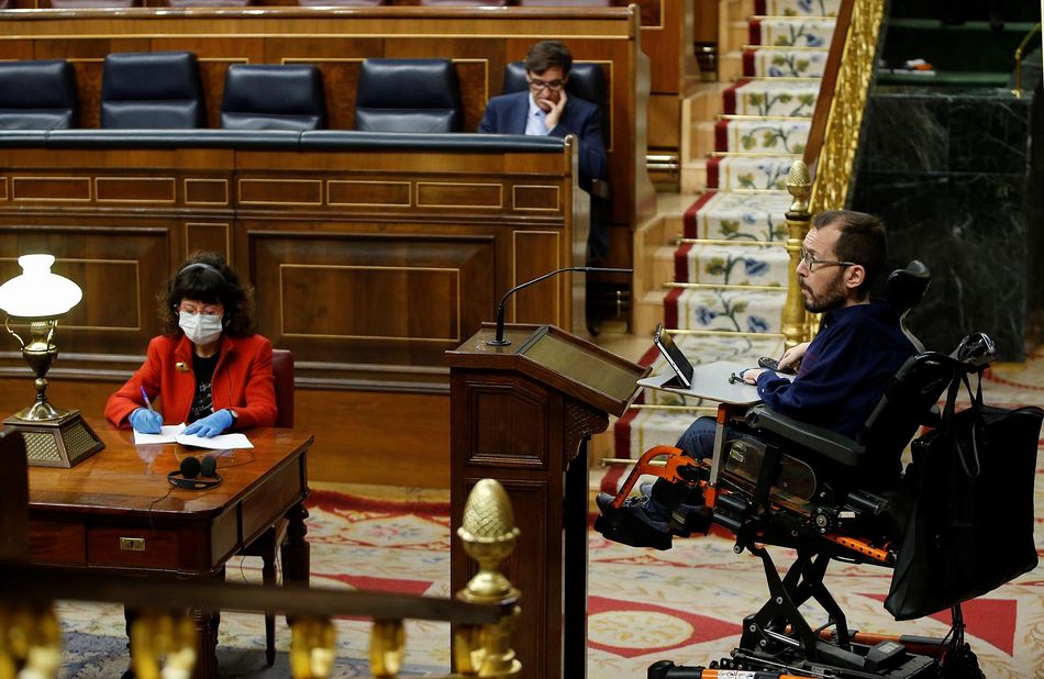 El diputado de Unidas Podemos, Pablo Echenique, durante su intervención en el Congreso - Pool