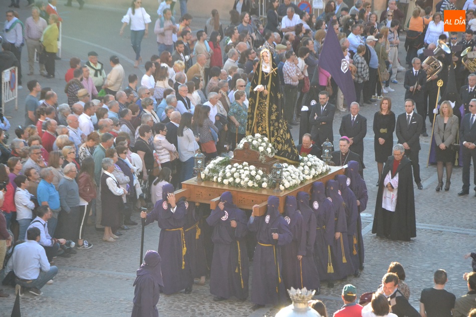 Foto 4 - La Semana Santa Mirobrigense llega a su culmen con La Carrera  