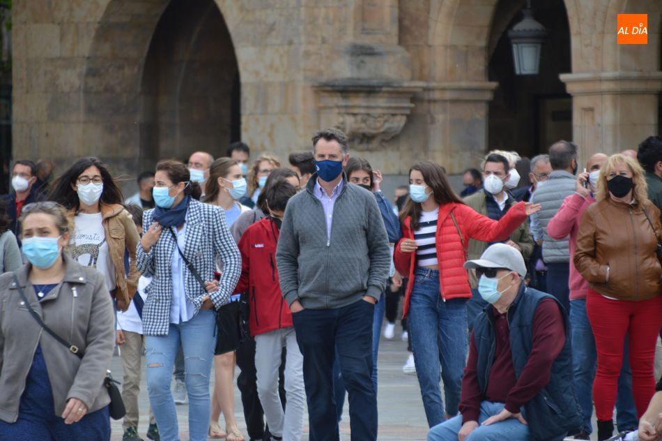 Salamanca se llena por completo de visitantes y p&uacute;blico con el buen tiempo