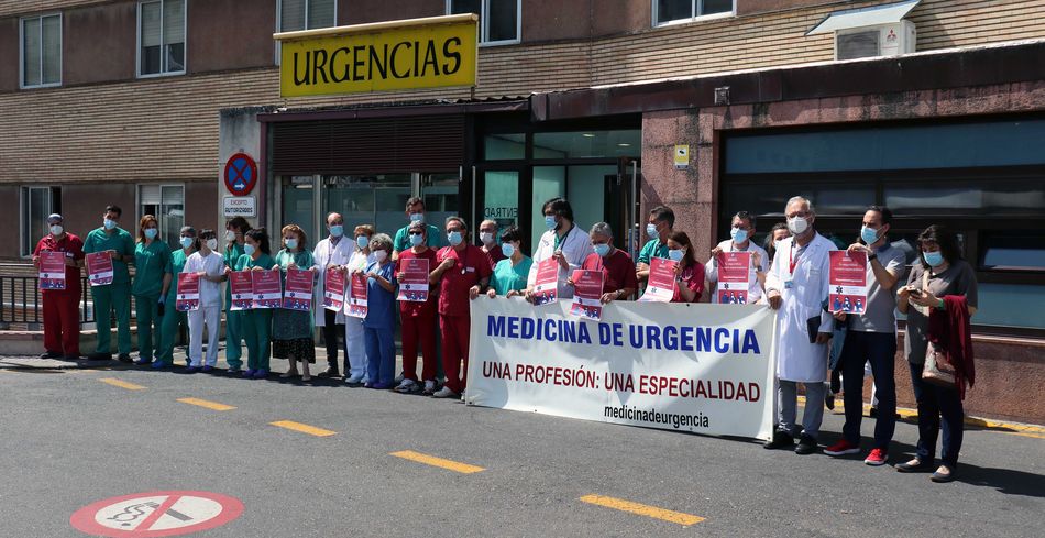 Foto 1 - Profesionales del Hospital salmantino reclaman la creación de la Especialidad de Urgencias