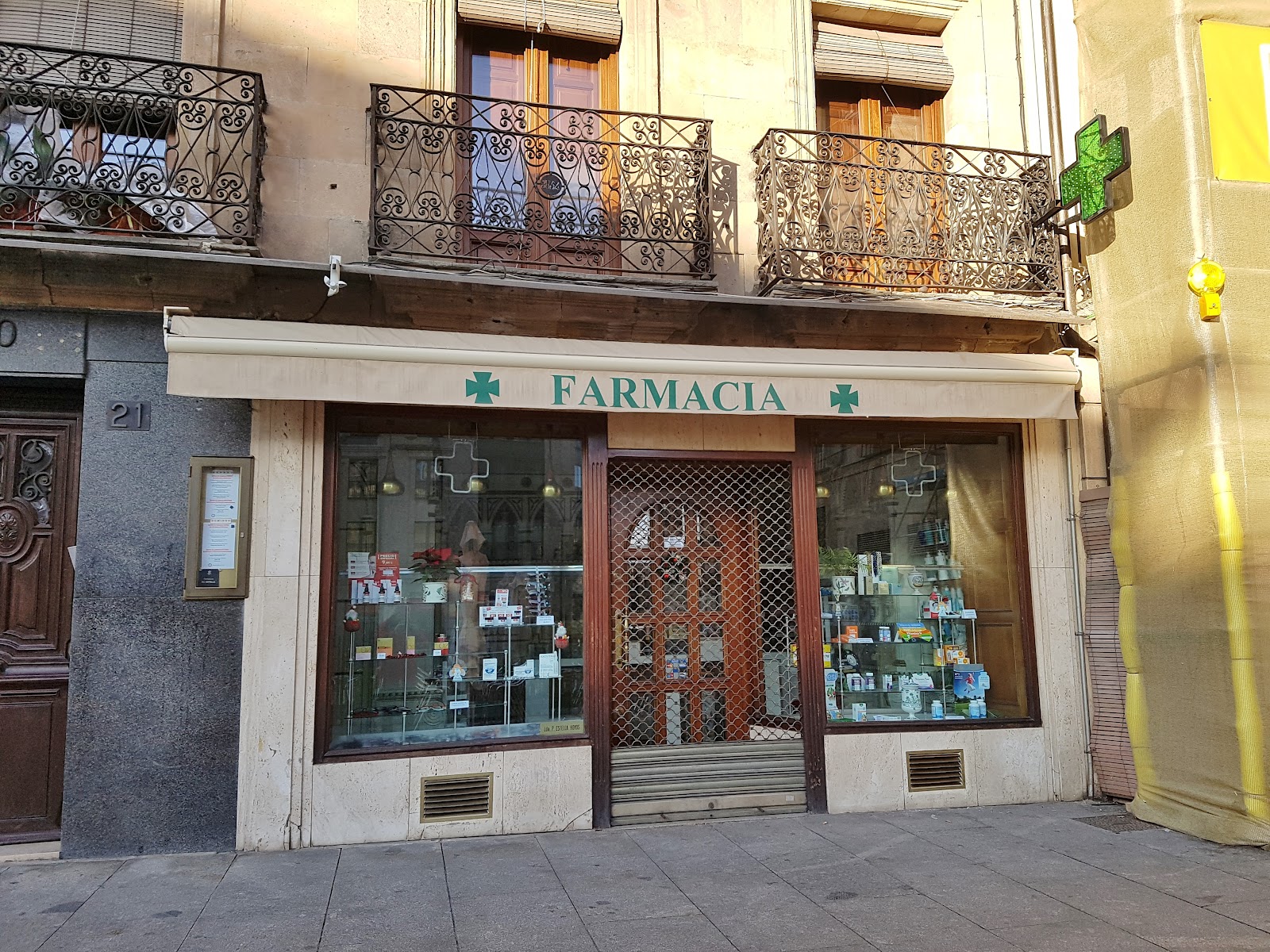 FARMACIA URBINA