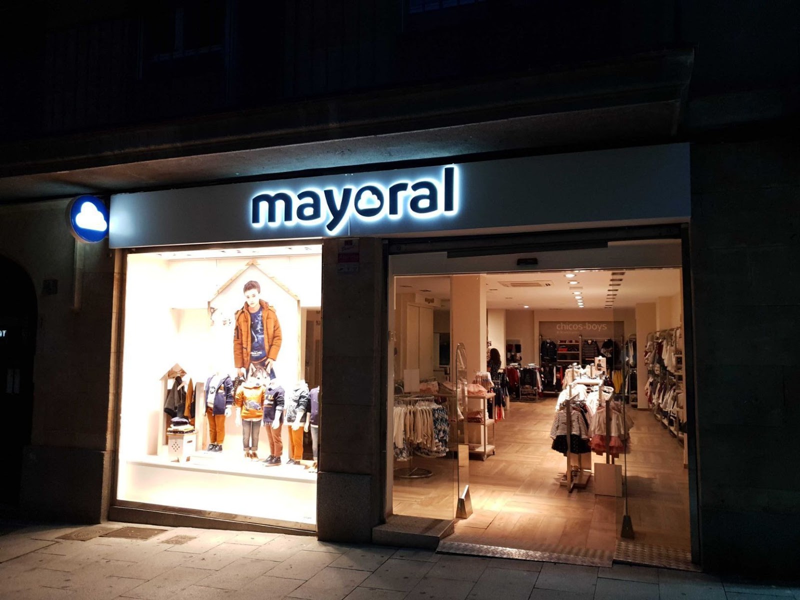 Mayoral - Tienda de Ropa Infantil y para Bebés