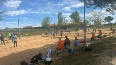 Foto 4 - Villamayor saca la Educaci&oacute;n F&iacute;sica a la calle con una jornada deportiva e inclusiva