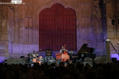 Concierto de Sullivan Fortner y Peter Bernstein en el Patio Chico de Salamanca. Foto de David Sañudo