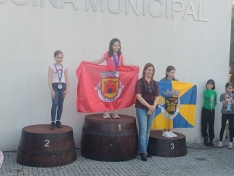 Foto 5 - Luc&iacute;a Ramos S&aacute;nchez, campeona en el torneo de nataci&oacute;n de Pinhel