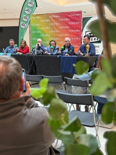 Foto 3 - Hornazo, Leyendas del F&uacute;tbol y Vicente del Bosque: un Lunes de Aguas especial en El Tormes