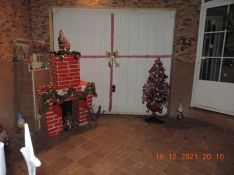 Foto 6 - Aldearrubia desborda originalidad durante su concurso de fachadas navideñas