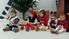 Foto 3 - Los alumnos de la Escuela Infantil se disfrazan con motivo de la llegada la Navidad