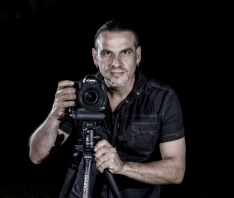 Foto 3 - Esta espectacular imagen de un mart&iacute;n pescador da el bronce en el Mundial de Fotograf&iacute;a al salmantino Mario Cea