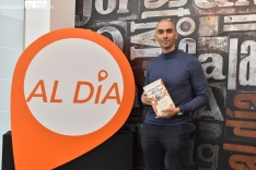 Raúl Rivas, una de las voces más autorizadas y reconocibles de la ciencia en Salamanca, en esta entrevista en los estudios de SALAMANCA AL DÍA. Foto de Vanesa Martins