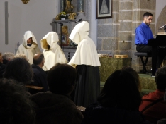 Foto 9 - Sorihuela se rinde a la m&iacute;stica de San Juan de la Cruz con la obra de Denis Rafter