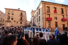 El Santo Entierro vuelve a recorrer las calles de Salamanca | FOTOS: David Sañudo 