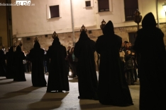 Sobrecogedor silencio al paso del Cristo de la Liberación | FOTOS: David Sañudo 