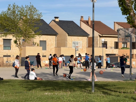 Villamayor celebra el Día de la Educación Física en la Calle
