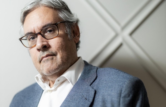 ENTREVISTA | Juan Manuel de Prada presenta en Salamanca su novela sobre artistas españoles en París ocupado