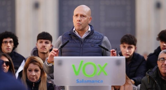 Vox propone a Carlos Menéndez como vicepresidente de las Cortes
