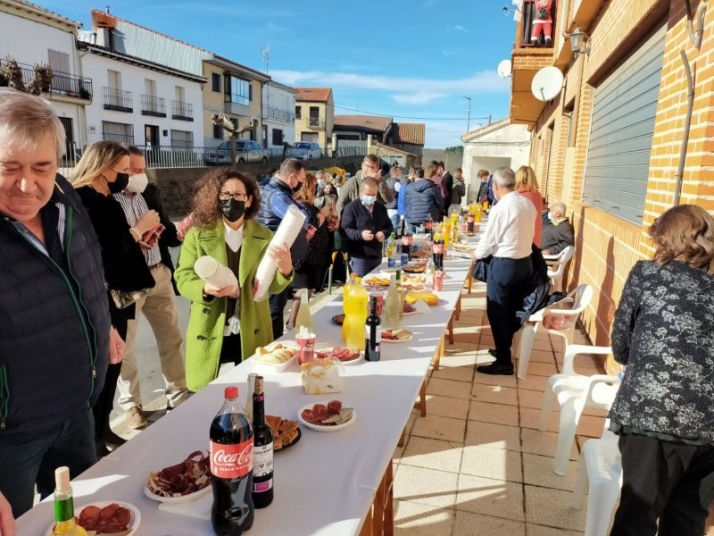 Los quintos de Linares celebran una vez más su festejo en Año Nuevo