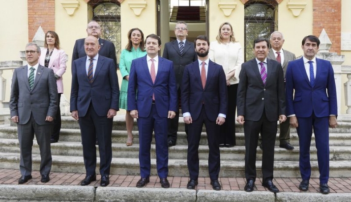 Primer consejo de Gobierno del nuevo Ejecutivo de Castilla y León. Foto JCyL