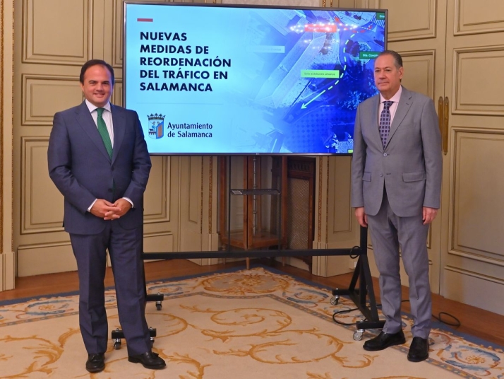 As&iacute; afectar&aacute; la nueva reordenaci&oacute;n del tr&aacute;fico en el entorno de San Esteban con cambios de sentido en tres calles | Imagen 1