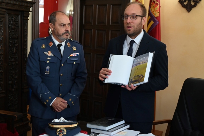 El Equipo de Gobierno se despide del subdelegado de Defensa | Imagen 1