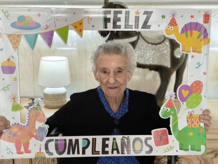 Ubalda, un ejemplo de vitalidad y resiliencia, celebra sus 105 años en Salamanca | Imagen 1