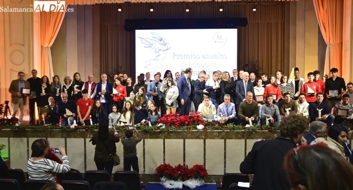 Juan Carlos Hernández, premiado por su labor técnica y pedagógica al frente del atletismo de Alba de Tormes | Imagen 1