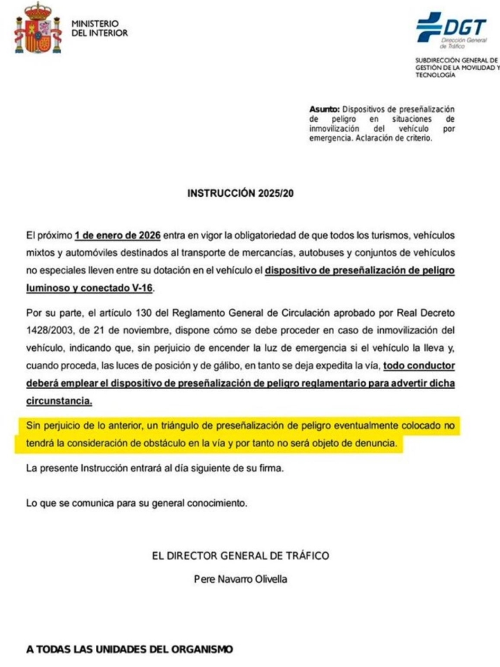 La DGT aclara que los tri&aacute;ngulos de emergencia podr&aacute;n seguir us&aacute;ndose junto a la nueva luz V-16 | Imagen 1