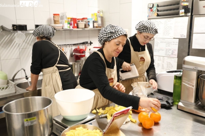 El mensaje de Blanca Hern&aacute;ndez a Salamanca d&iacute;as antes del cierre de Berretes: &quot;Una ciudad con fama de tradicional ha tenido los mejores clientes y es ejemplo de muchas cosas&quot; | Imagen 1