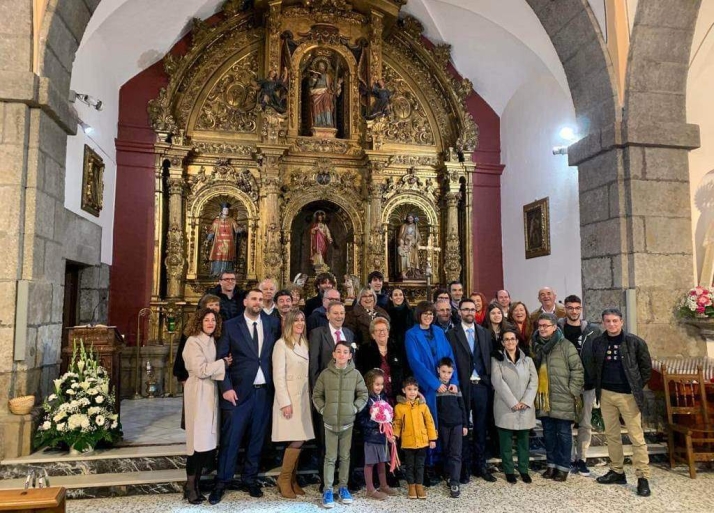 &Aacute;ngel y Pilar alcanzan las Bodas de Oro | Imagen 1