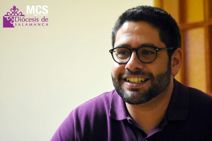 Ciriaco Garc&iacute;a, un solo sacerdote para cinco pueblos: &quot;La gente se alegra de tener un p&aacute;rroco joven&quot; | Imagen 2